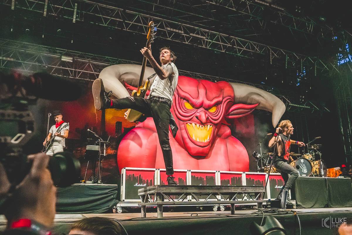 Závěrečný den Rock For People patřil Green Day, Sum 41 a Weezer, bavila i Vypsaná fiXa