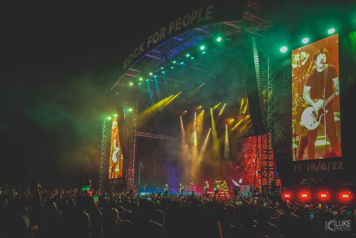 Závěrečný den Rock For People patřil Green Day, Sum 41 a Weezer, bavila i Vypsaná fiXa