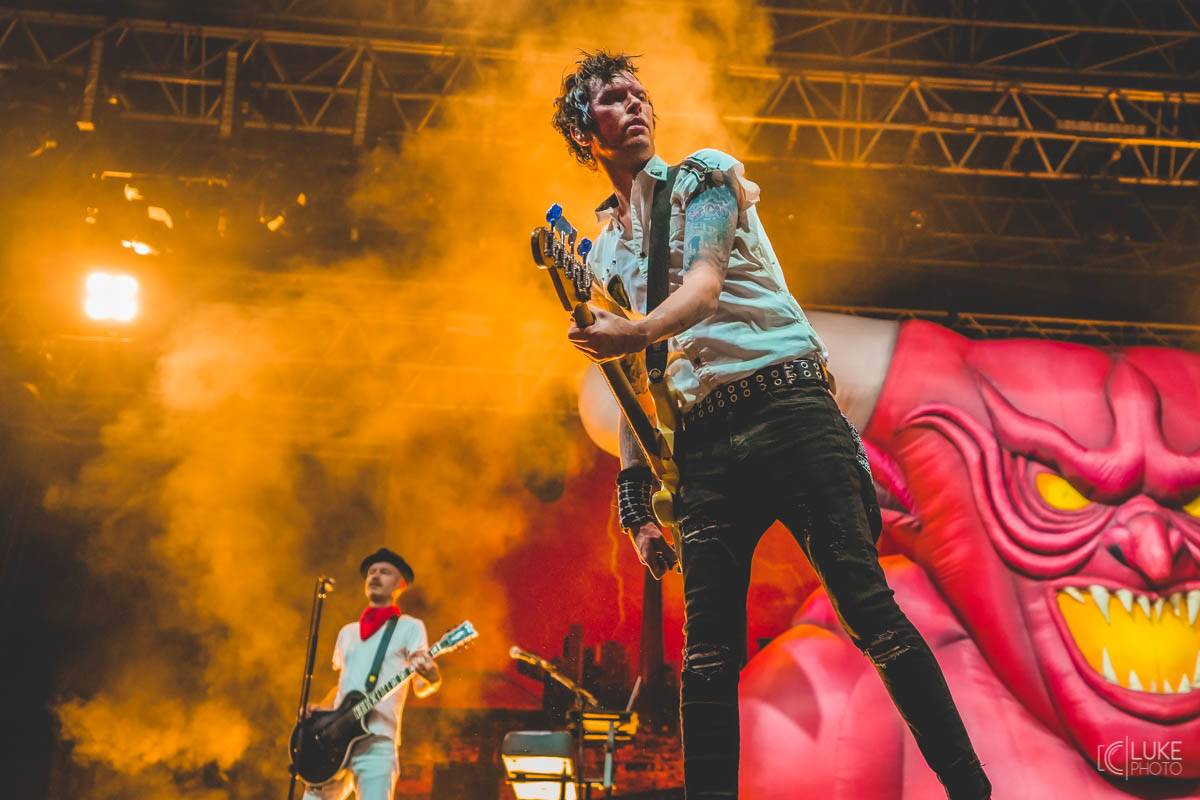 Závěrečný den Rock For People patřil Green Day, Sum 41 a Weezer, bavila i Vypsaná fiXa