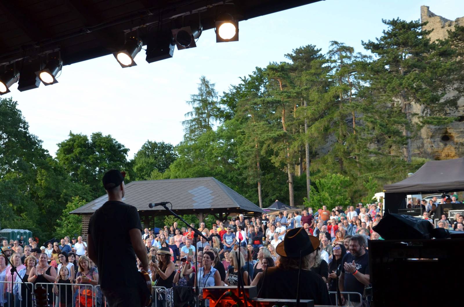 Anna K. hrála ve Valečově při západu slunce, Stromboli předvedli svou genialitu