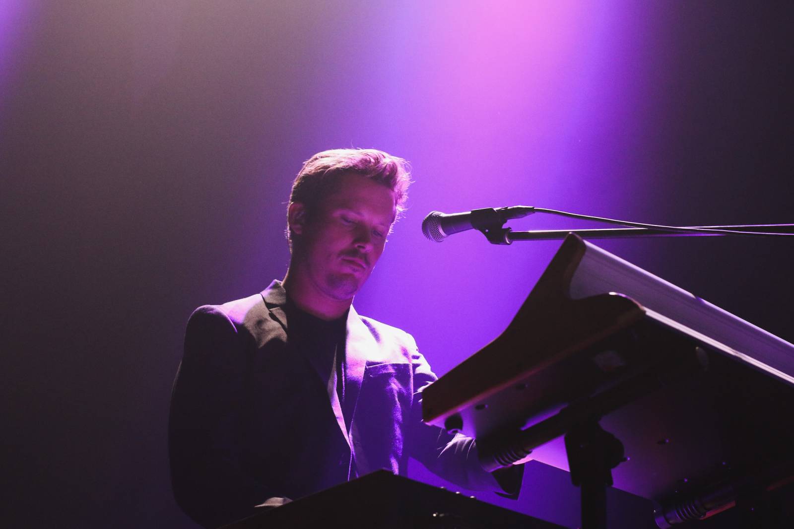 Éterická Aurora si podmanila vyprodané Forum Karlín