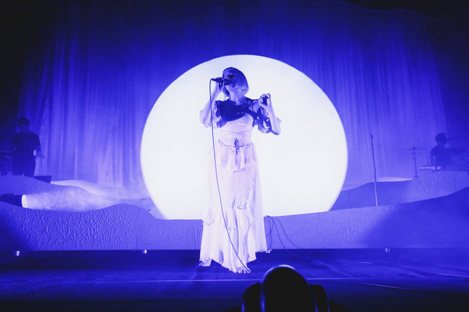 Éterická Aurora si podmanila vyprodané Forum Karlín