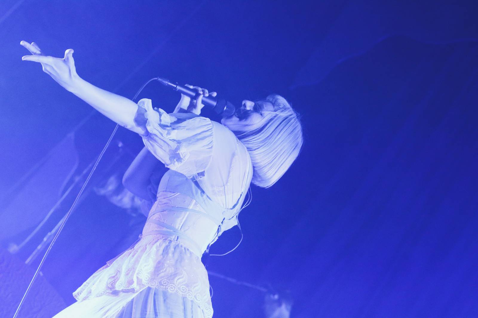 Éterická Aurora si podmanila vyprodané Forum Karlín