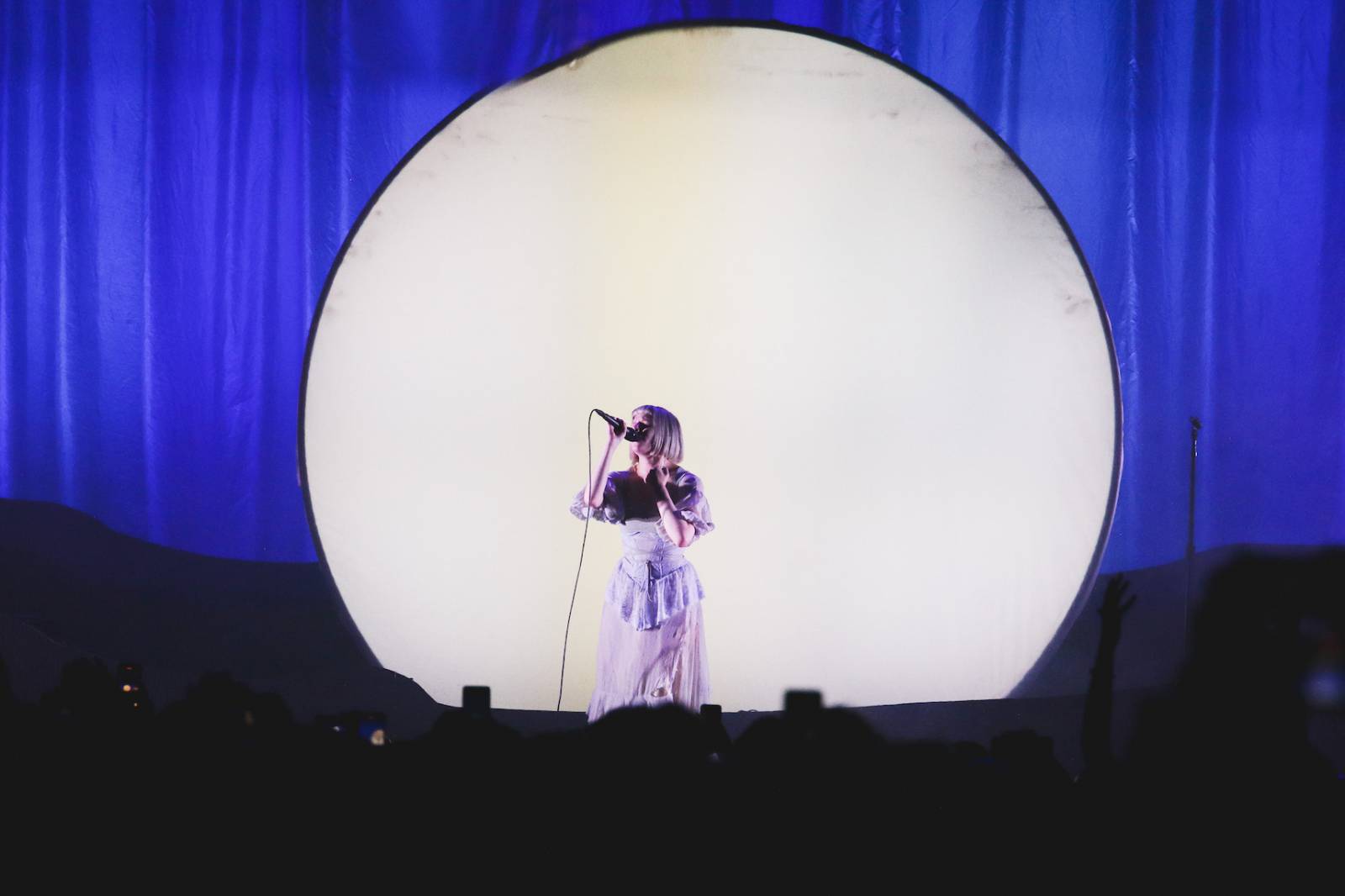 Éterická Aurora si podmanila vyprodané Forum Karlín