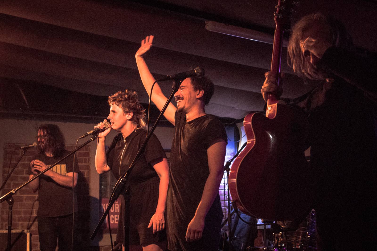 Mucha rozjela v Plzni energickou show