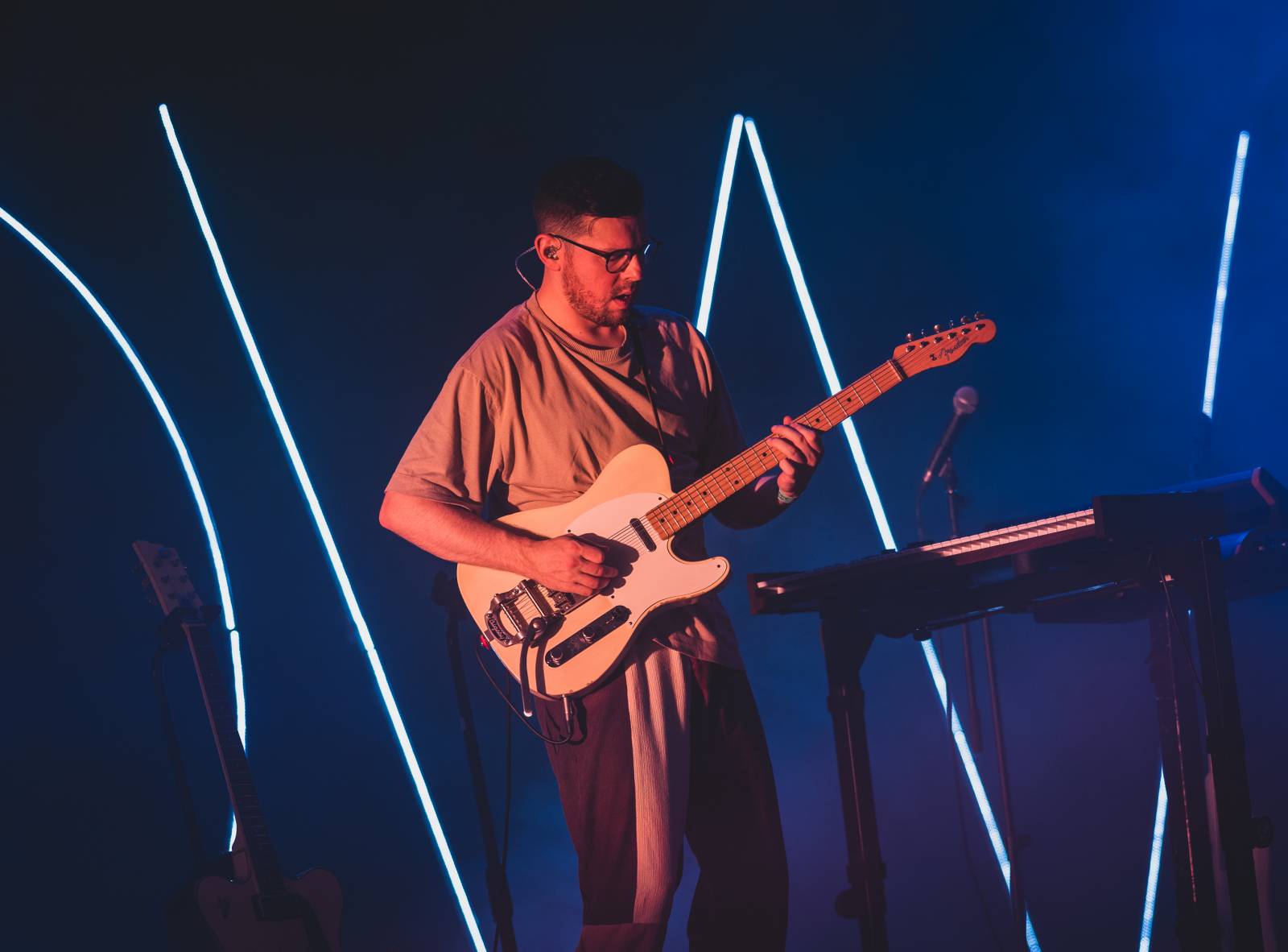 Ani déšť Metronome Prague nezastavil. Hvězdou večera byl Beck, vystoupili také Tata Bojs nebo Marpo