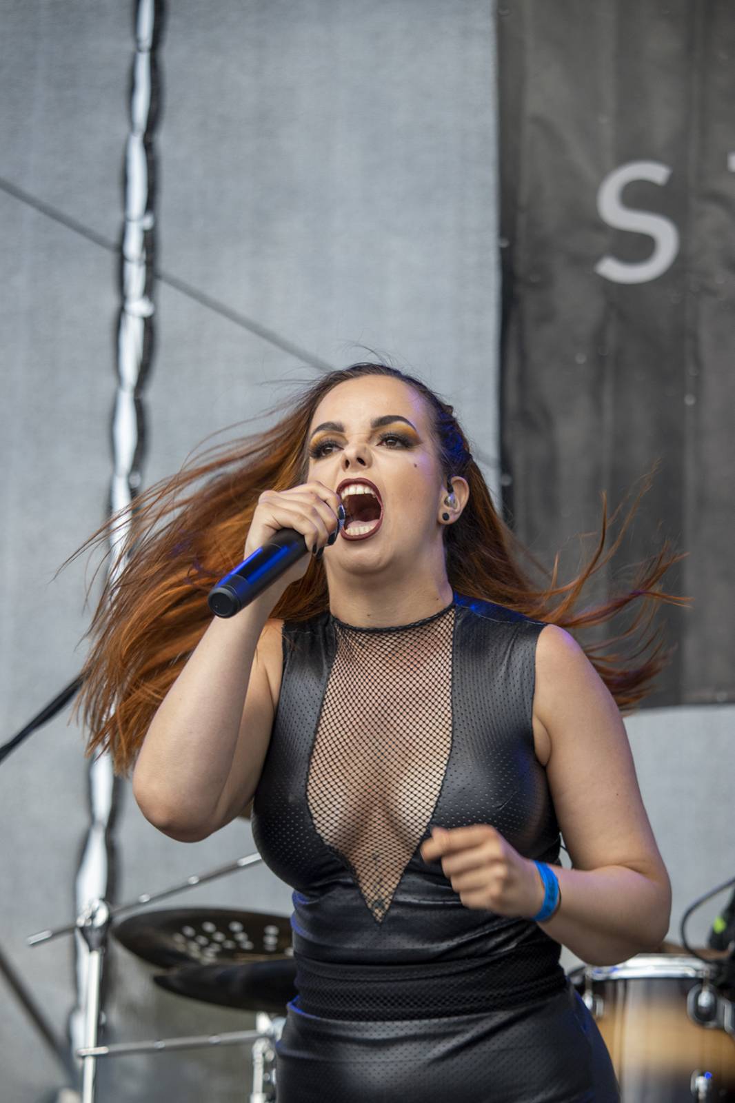 Basinfirefest den druhý. Zářili Saxon, Rotting Christ i Hypnos nebo Hentai Corporation 