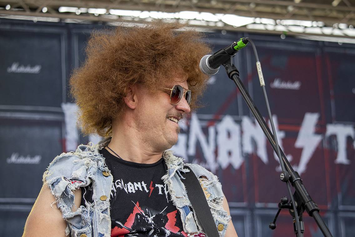 Třetí den ve Spáleném Poříčí. Basinfirefest roztančili Čad, Tublatanka, Infected Rain nebo Gutalax