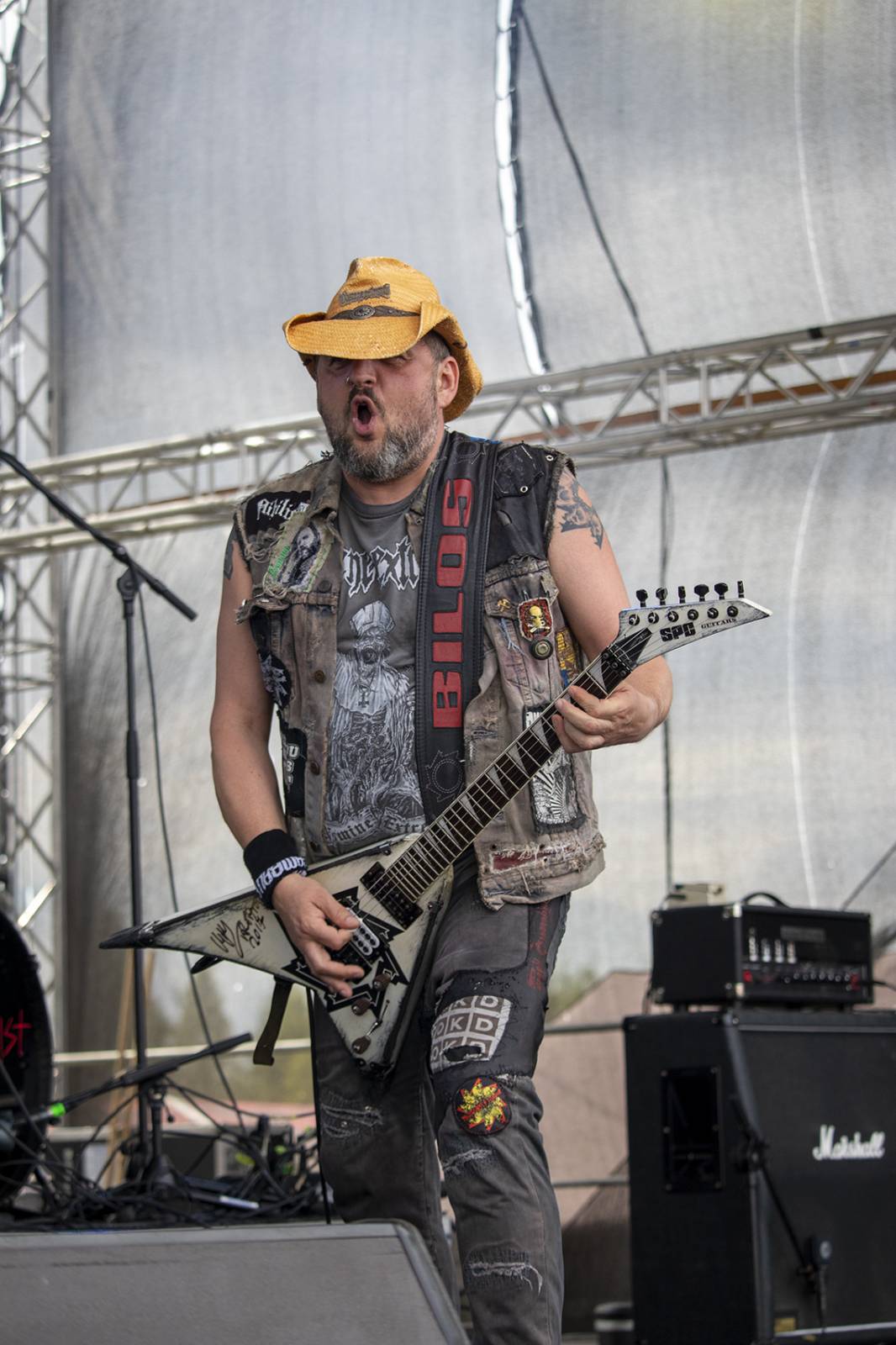 Třetí den ve Spáleném Poříčí. Basinfirefest roztančili Čad, Tublatanka, Infected Rain nebo Gutalax