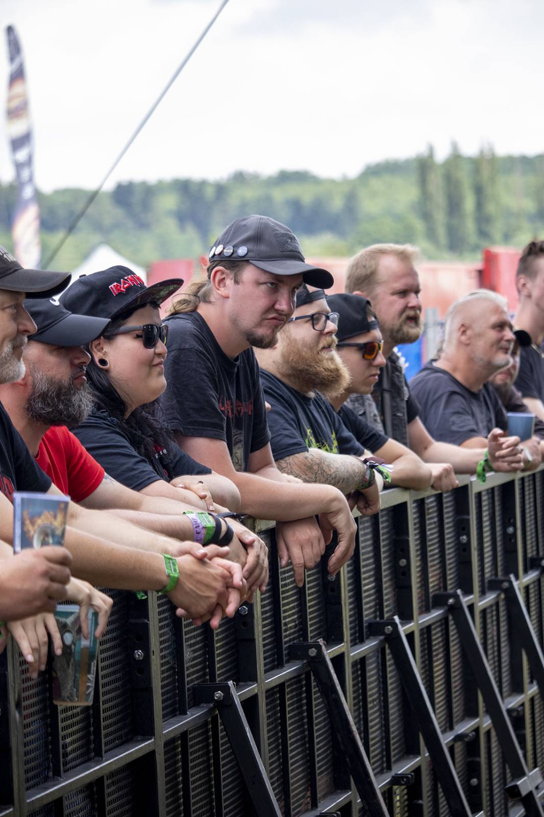 Třetí den ve Spáleném Poříčí. Basinfirefest roztančili Čad, Tublatanka, Infected Rain nebo Gutalax