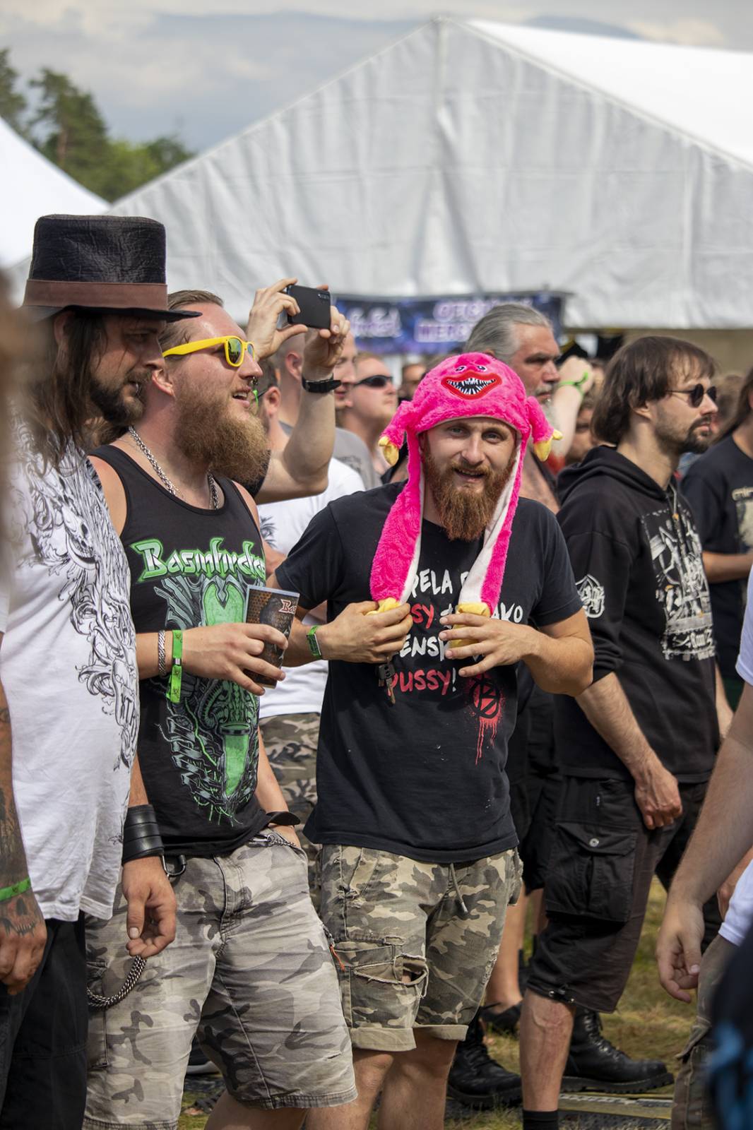 Třetí den ve Spáleném Poříčí. Basinfirefest roztančili Čad, Tublatanka, Infected Rain nebo Gutalax