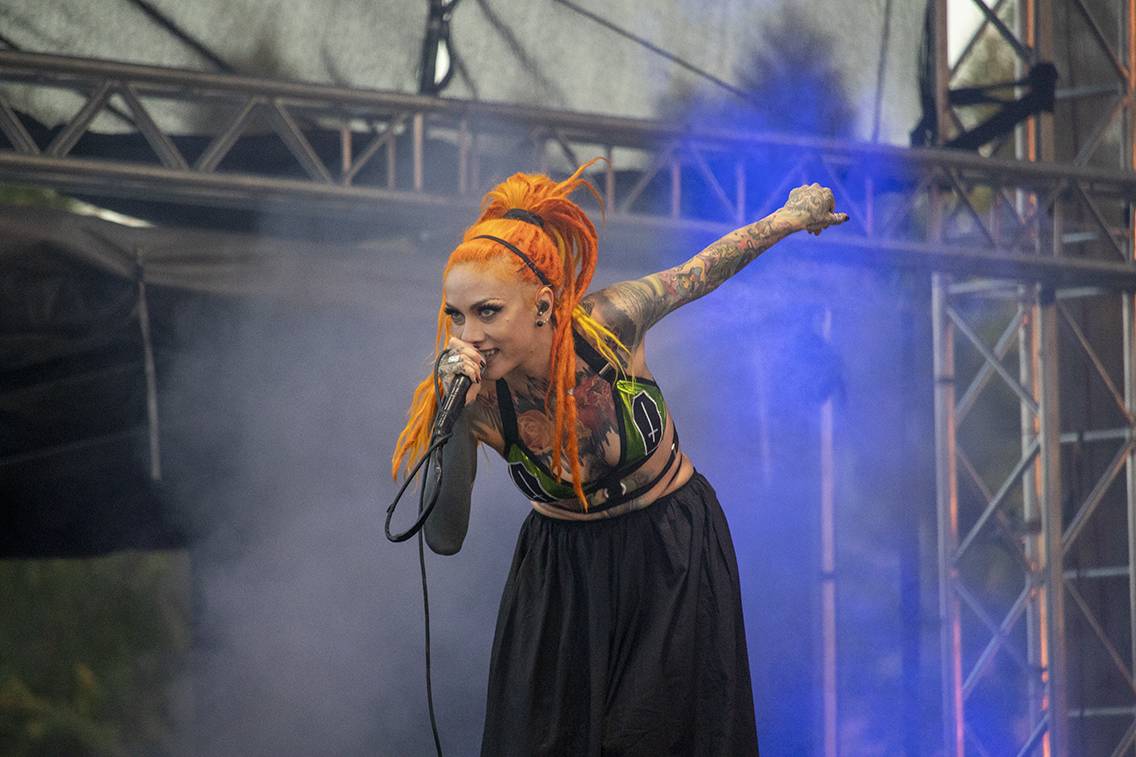 Třetí den ve Spáleném Poříčí. Basinfirefest roztančili Čad, Tublatanka, Infected Rain nebo Gutalax