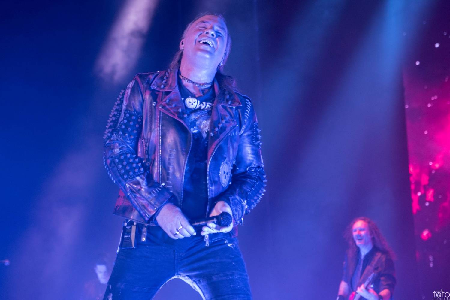 Helloween si z Prahy odvezli Zlatou desku, koncert byl plný hitů