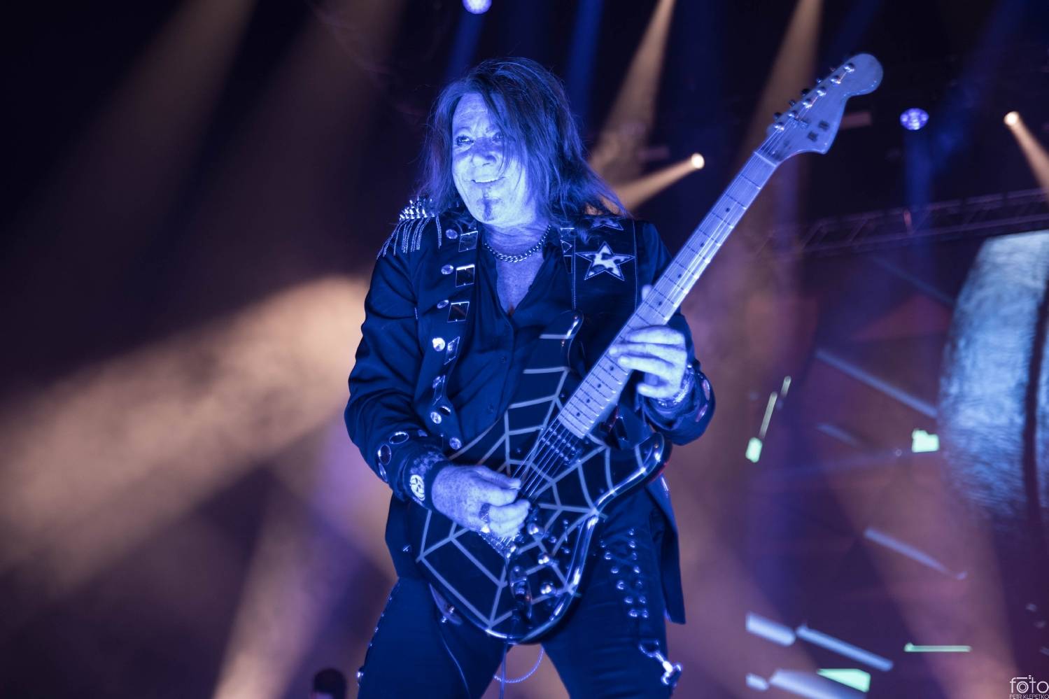 Helloween si z Prahy odvezli Zlatou desku, koncert byl plný hitů