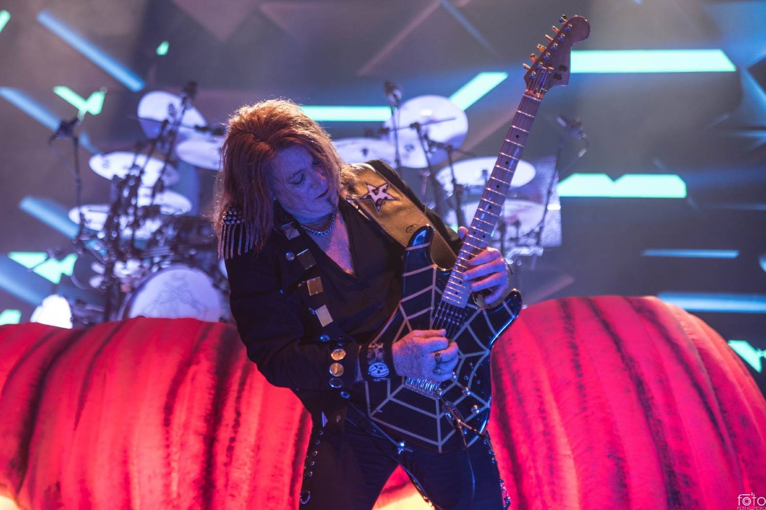 Helloween si z Prahy odvezli Zlatou desku, koncert byl plný hitů