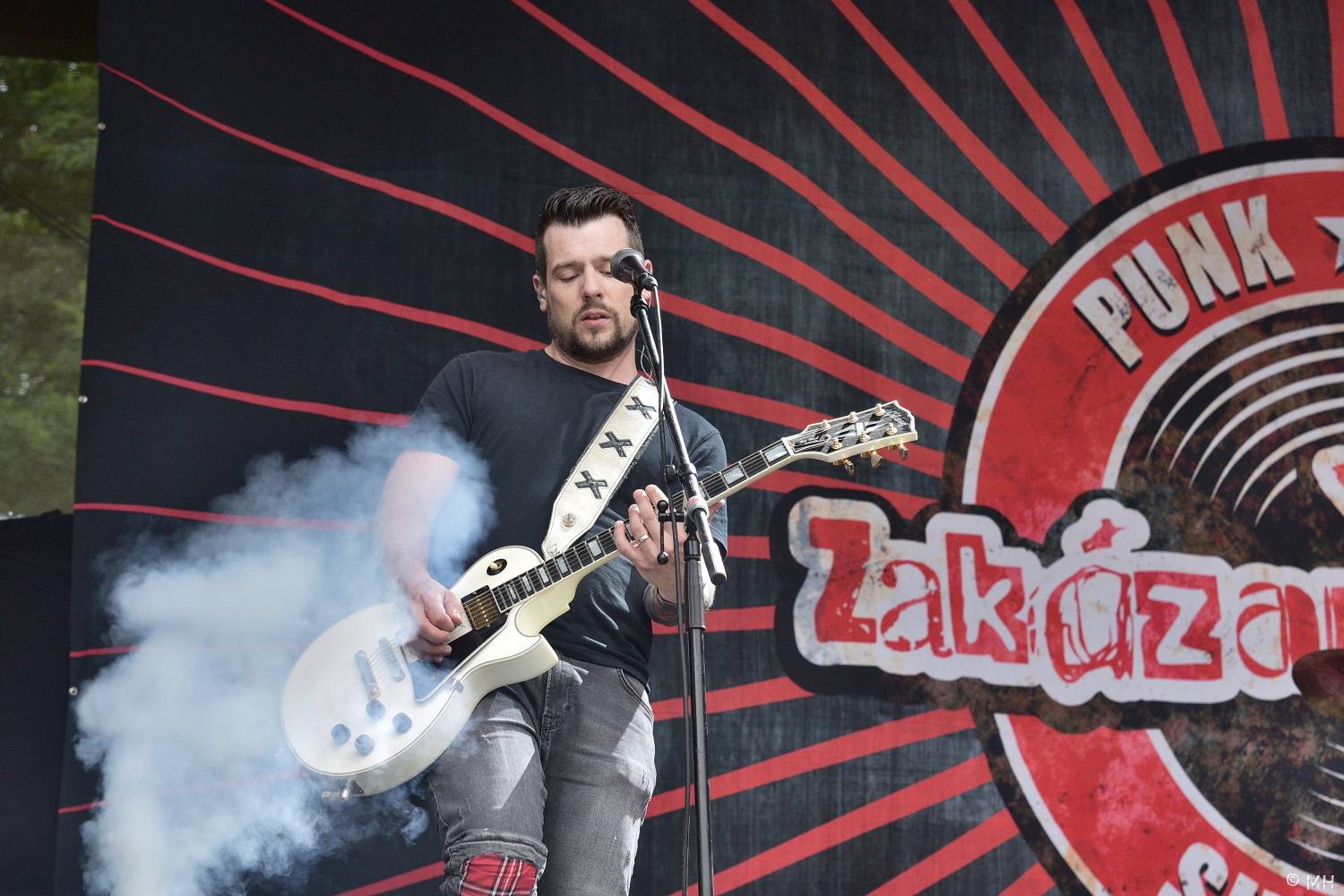 Pekelný ostrov se po dvou letech probudil do pořádného pekla. Hráli Vypsaná fiXa, Traktor i Dymytry