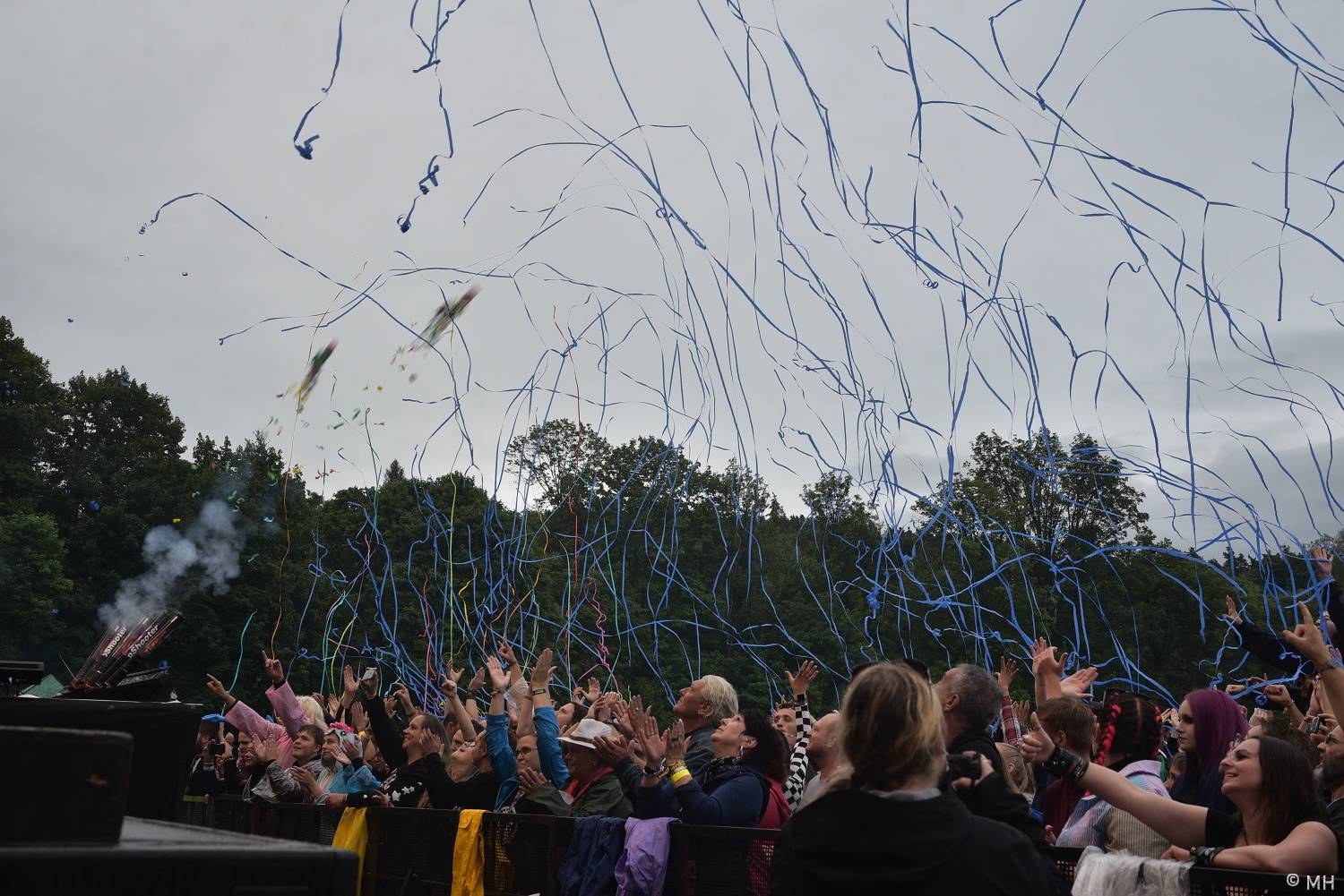 Pekelný ostrov se po dvou letech probudil do pořádného pekla. Hráli Vypsaná fiXa, Traktor i Dymytry
