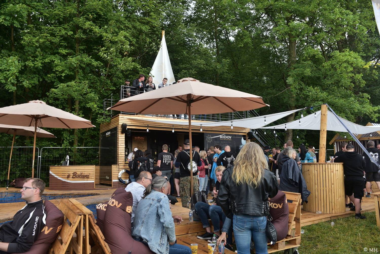 Pekelný ostrov se po dvou letech probudil do pořádného pekla. Hráli Vypsaná fiXa, Traktor i Dymytry