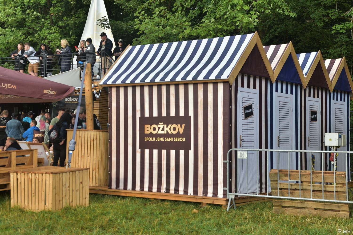 Pekelný ostrov se po dvou letech probudil do pořádného pekla. Hráli Vypsaná fiXa, Traktor i Dymytry