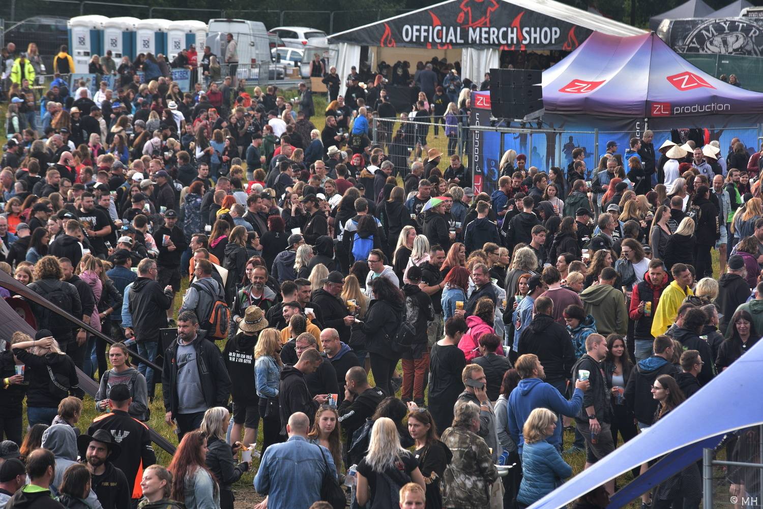 Pekelný ostrov se po dvou letech probudil do pořádného pekla. Hráli Vypsaná fiXa, Traktor i Dymytry