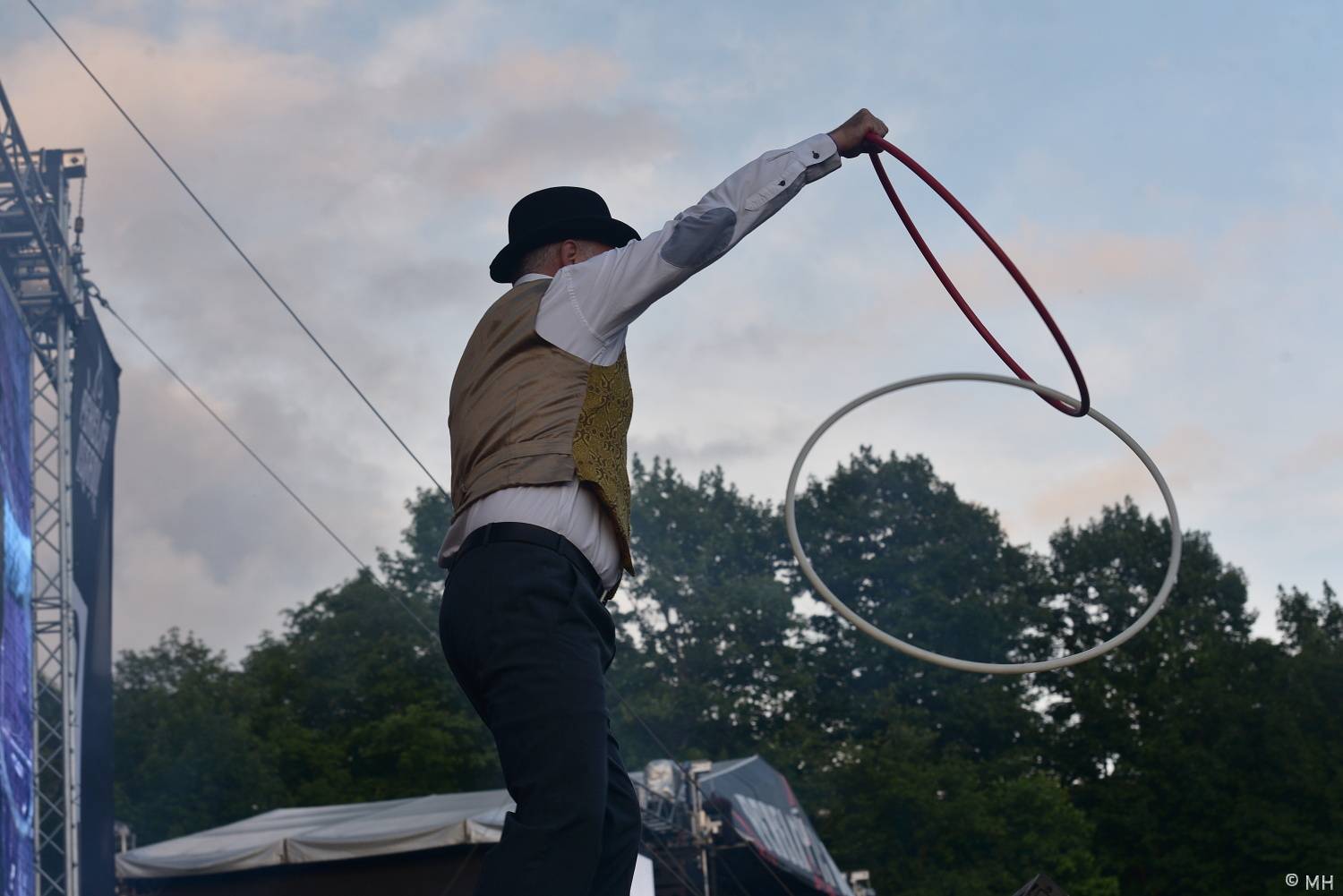 Pekelný ostrov se po dvou letech probudil do pořádného pekla. Hráli Vypsaná fiXa, Traktor i Dymytry