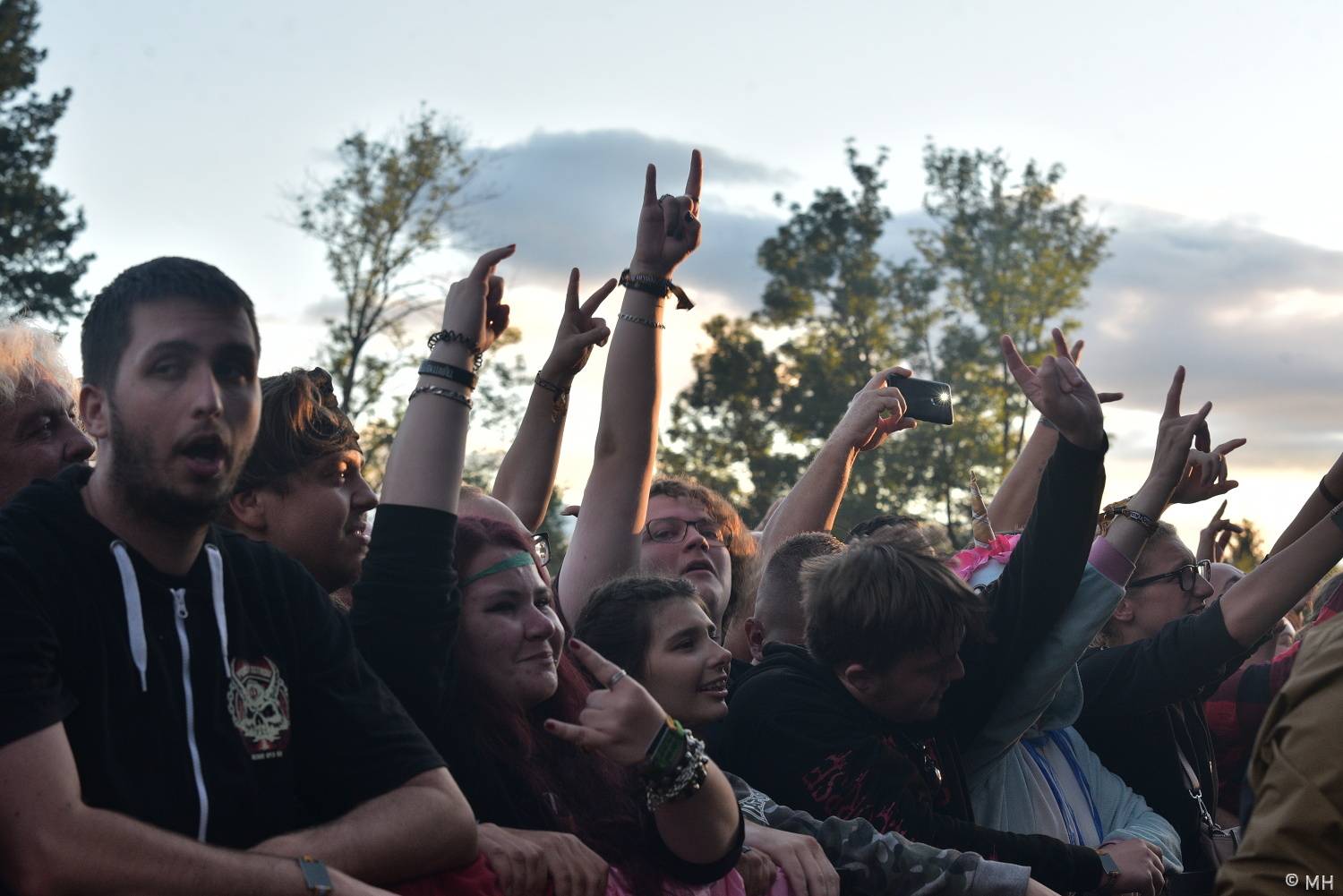 Pekelný ostrov se po dvou letech probudil do pořádného pekla. Hráli Vypsaná fiXa, Traktor i Dymytry