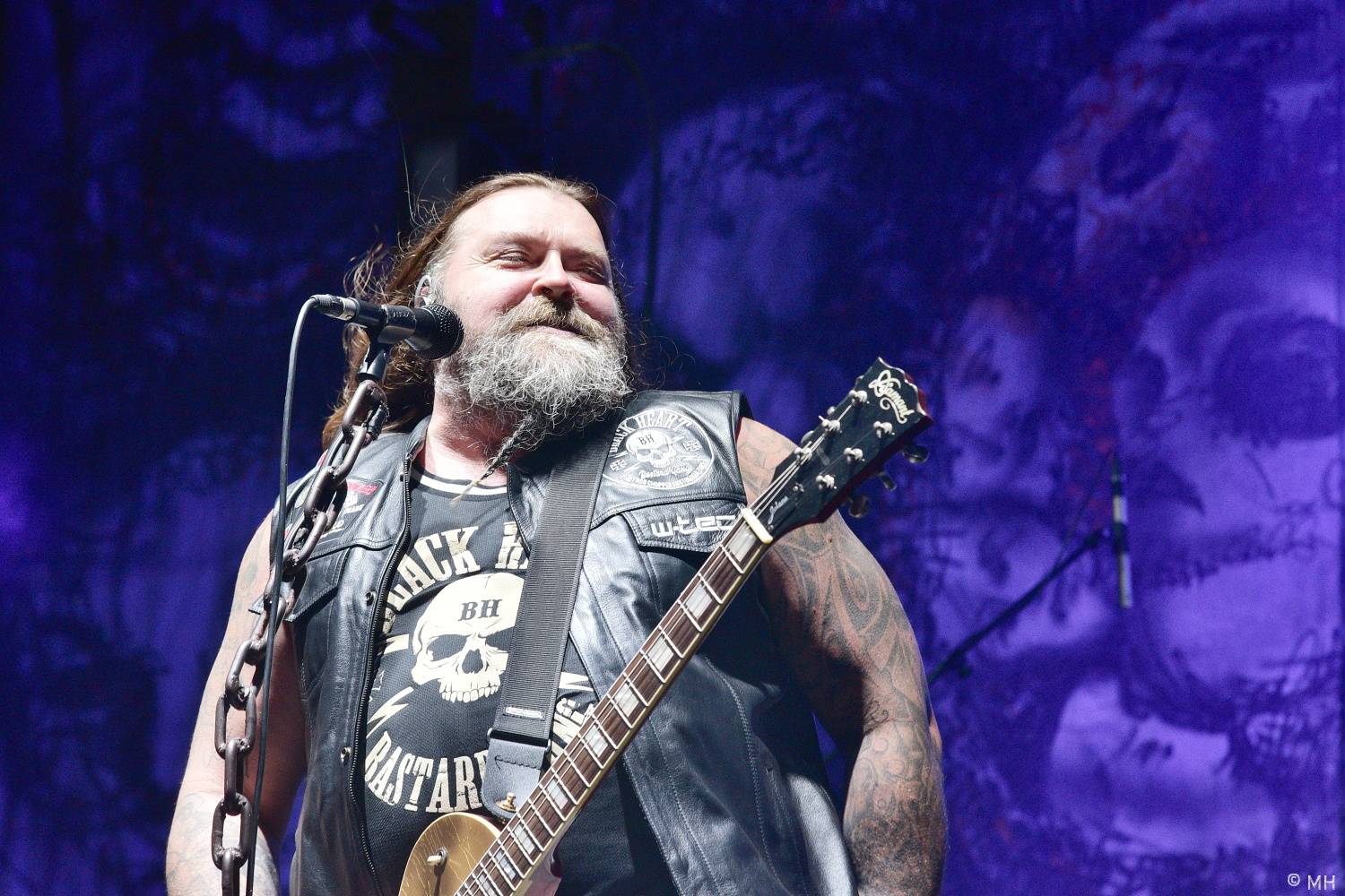 Pekelný ostrov se po dvou letech probudil do pořádného pekla. Hráli Vypsaná fiXa, Traktor i Dymytry