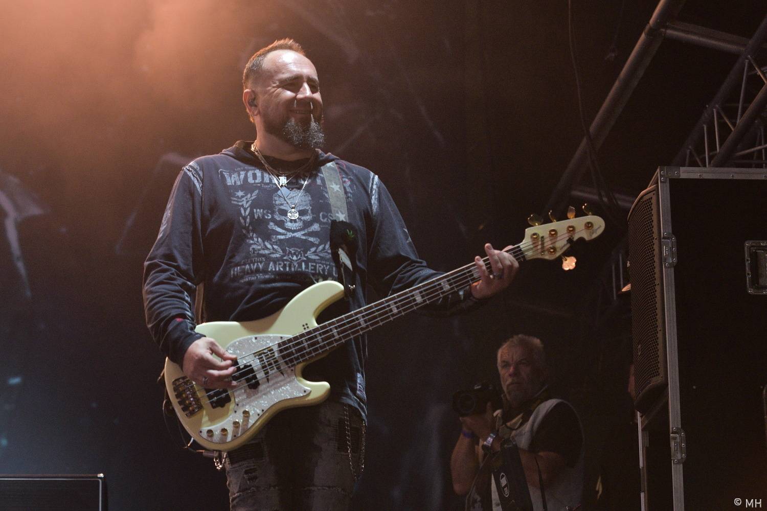 Pekelný ostrov se po dvou letech probudil do pořádného pekla. Hráli Vypsaná fiXa, Traktor i Dymytry