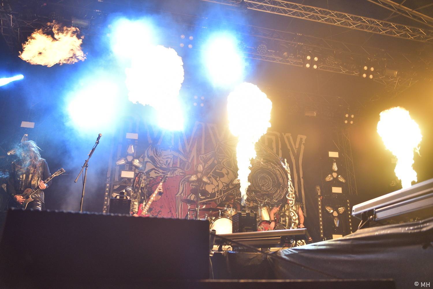 Pekelný ostrov se po dvou letech probudil do pořádného pekla. Hráli Vypsaná fiXa, Traktor i Dymytry