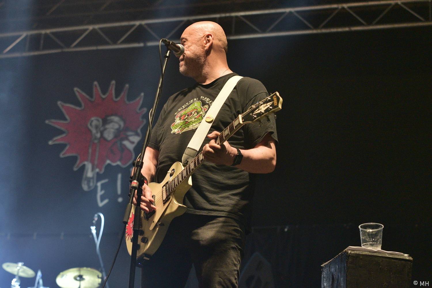 Pekelný ostrov se po dvou letech probudil do pořádného pekla. Hráli Vypsaná fiXa, Traktor i Dymytry