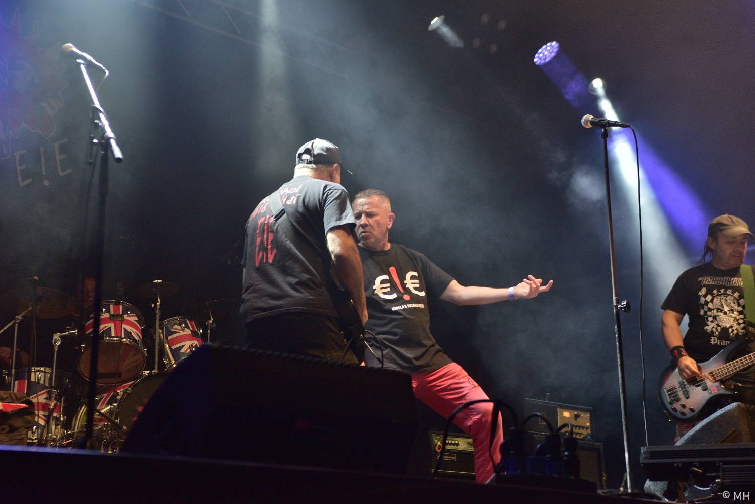 Pekelný ostrov se po dvou letech probudil do pořádného pekla. Hráli Vypsaná fiXa, Traktor i Dymytry