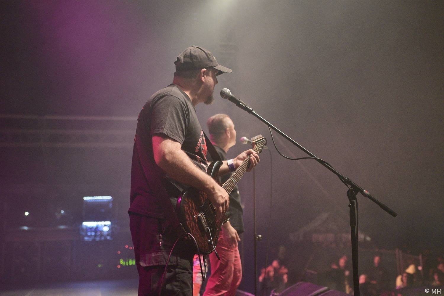 Pekelný ostrov se po dvou letech probudil do pořádného pekla. Hráli Vypsaná fiXa, Traktor i Dymytry