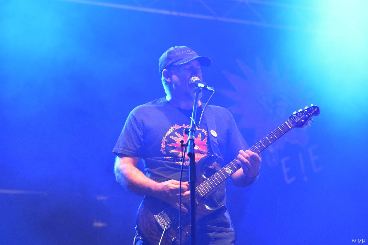 Pekelný ostrov se po dvou letech probudil do pořádného pekla. Hráli Vypsaná fiXa, Traktor i Dymytry