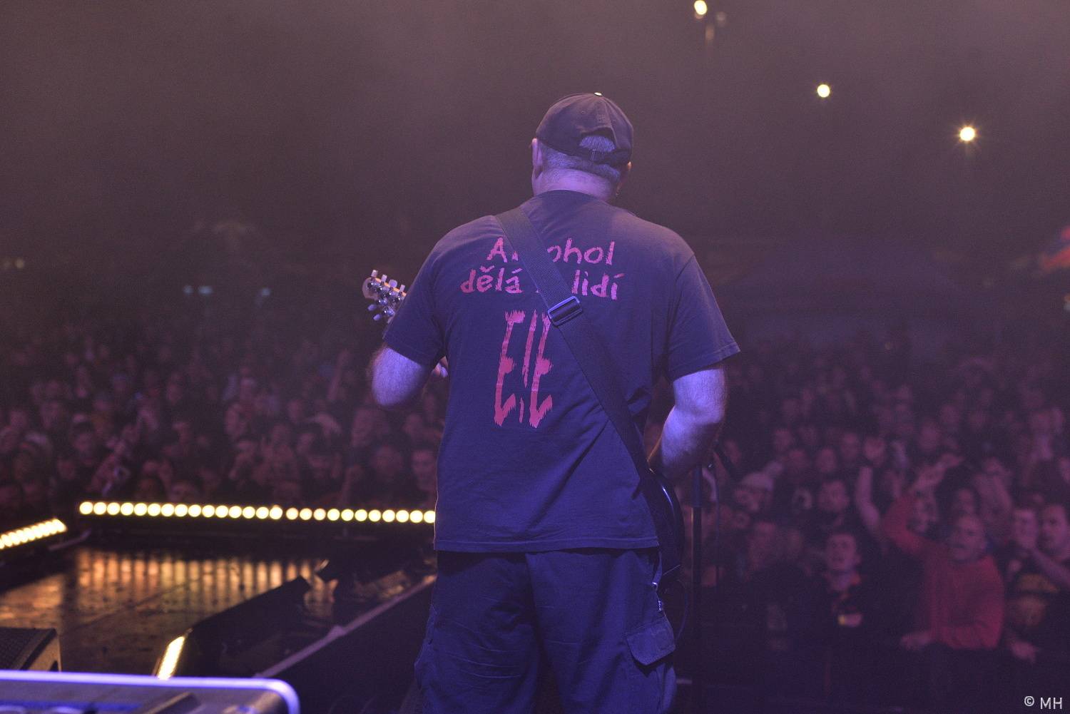 Pekelný ostrov se po dvou letech probudil do pořádného pekla. Hráli Vypsaná fiXa, Traktor i Dymytry