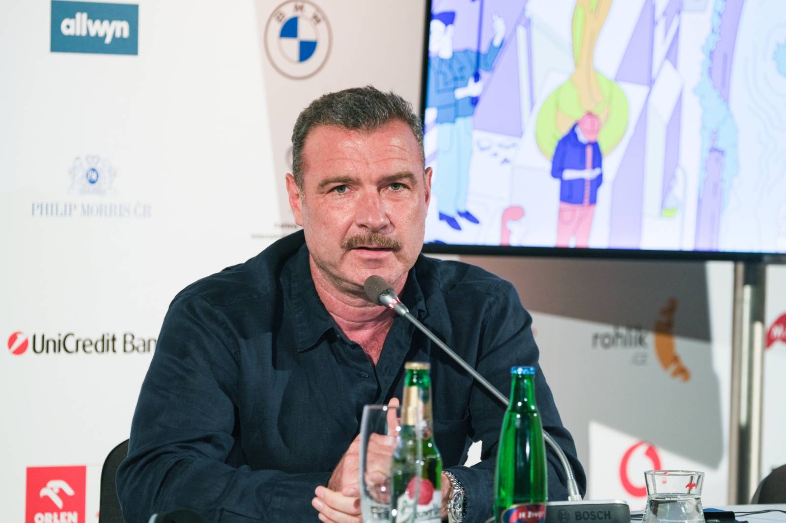 Festivalem ve Varech duněl rap PSH, představil se i herec a režisér Liev Schreiber