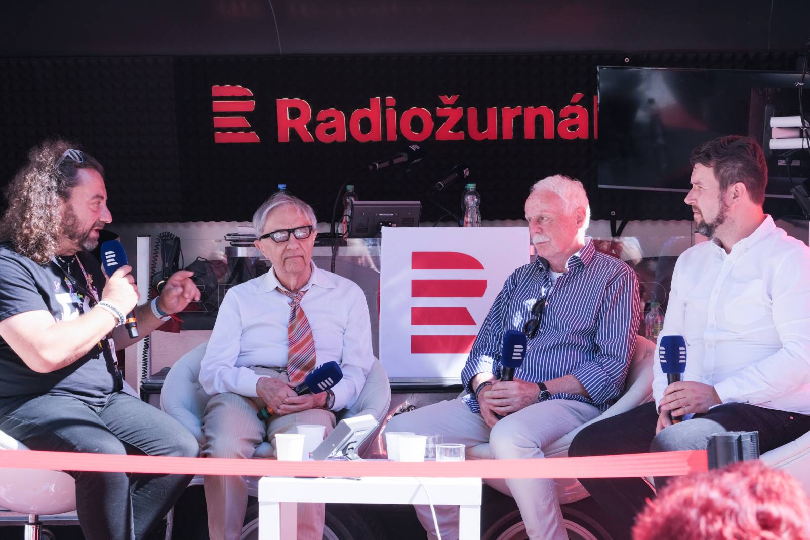 Festivalem ve Varech duněl rap PSH, představil se i herec a režisér Liev Schreiber