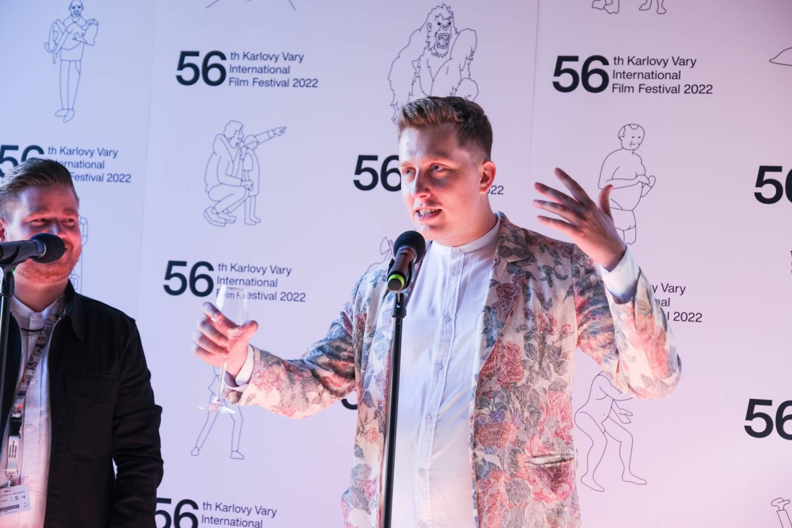 Festivalem ve Varech duněl rap PSH, představil se i herec a režisér Liev Schreiber