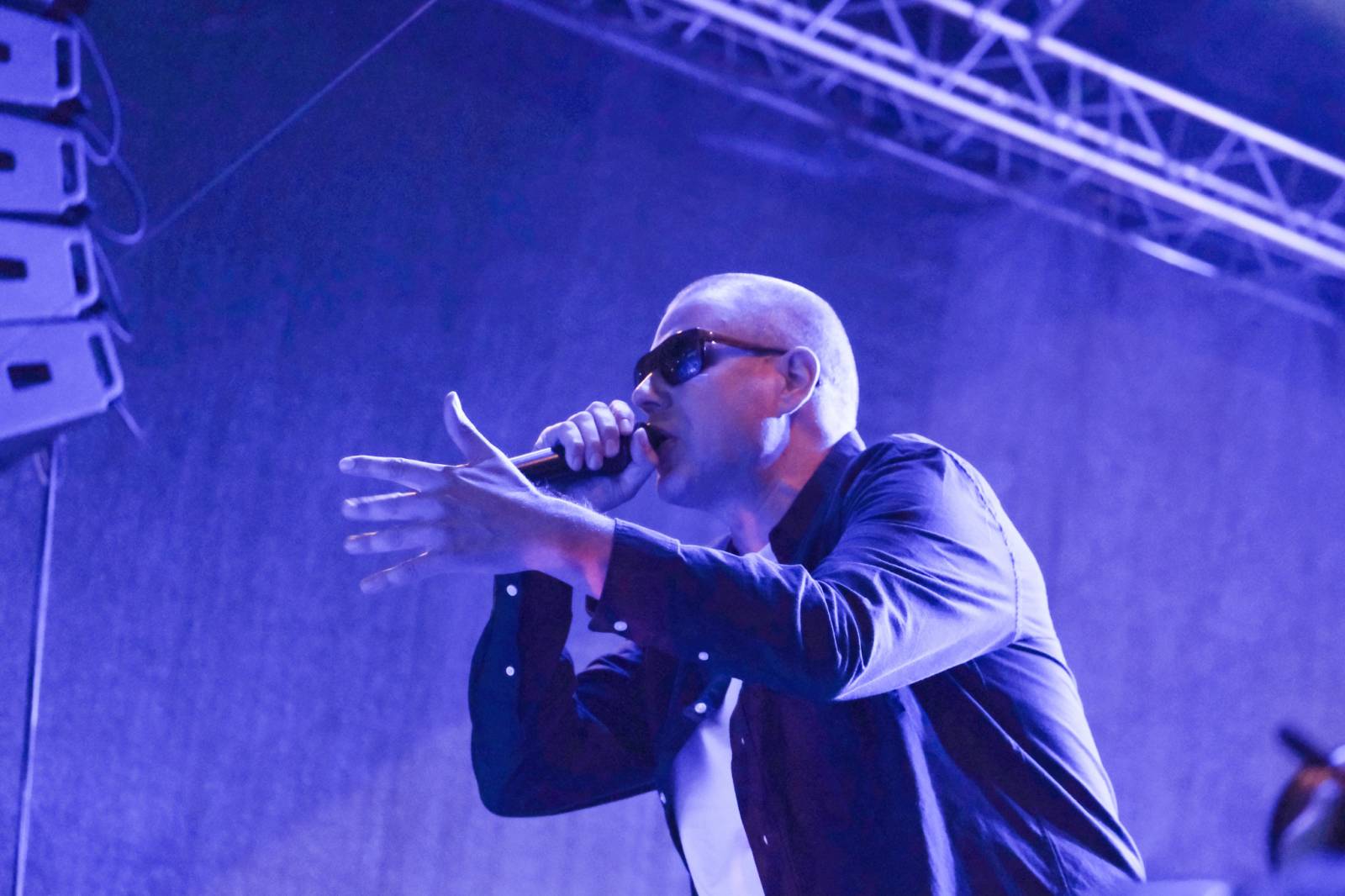 Festivalem ve Varech duněl rap PSH, představil se i herec a režisér Liev Schreiber