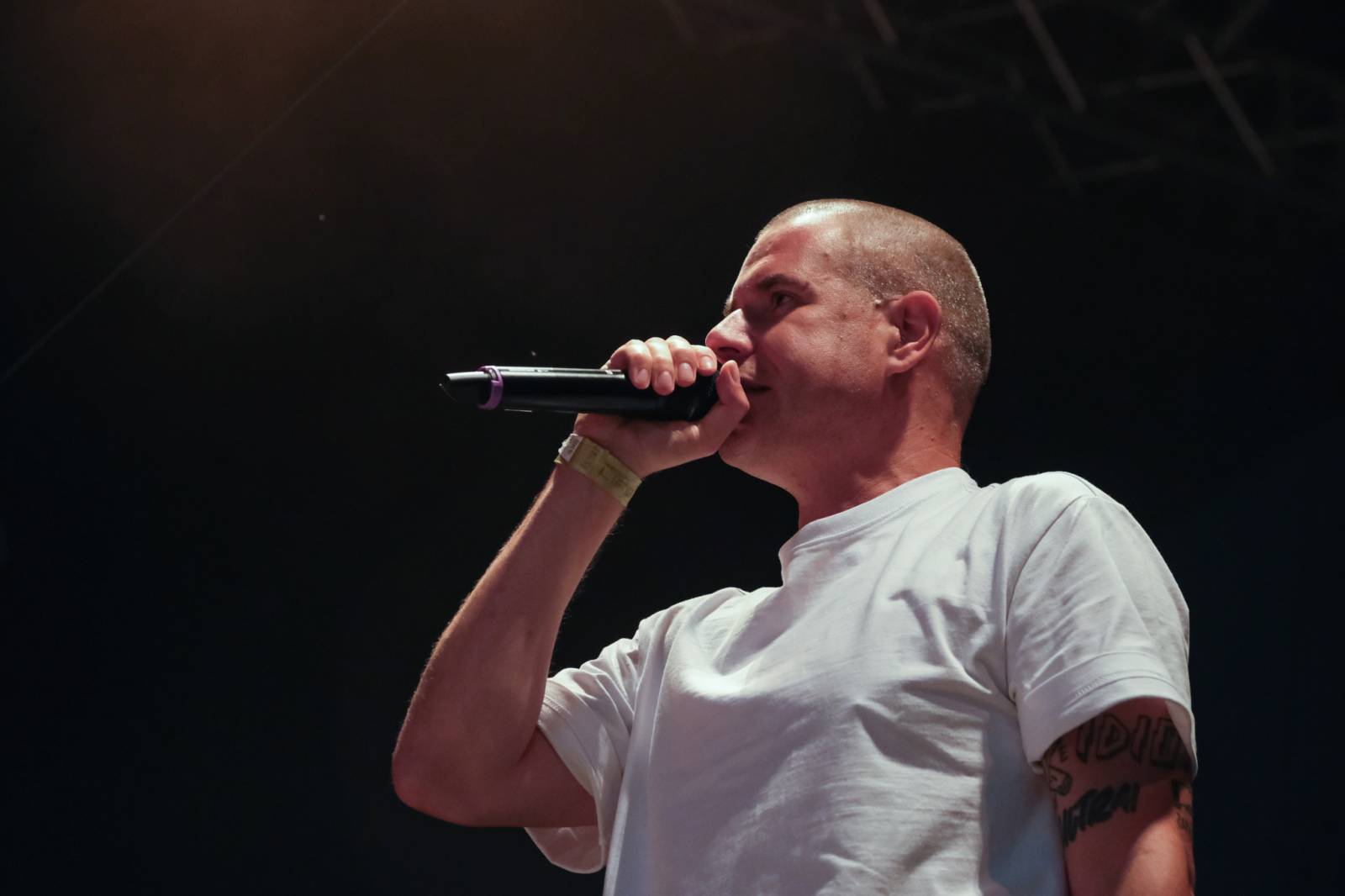 Festivalem ve Varech duněl rap PSH, představil se i herec a režisér Liev Schreiber