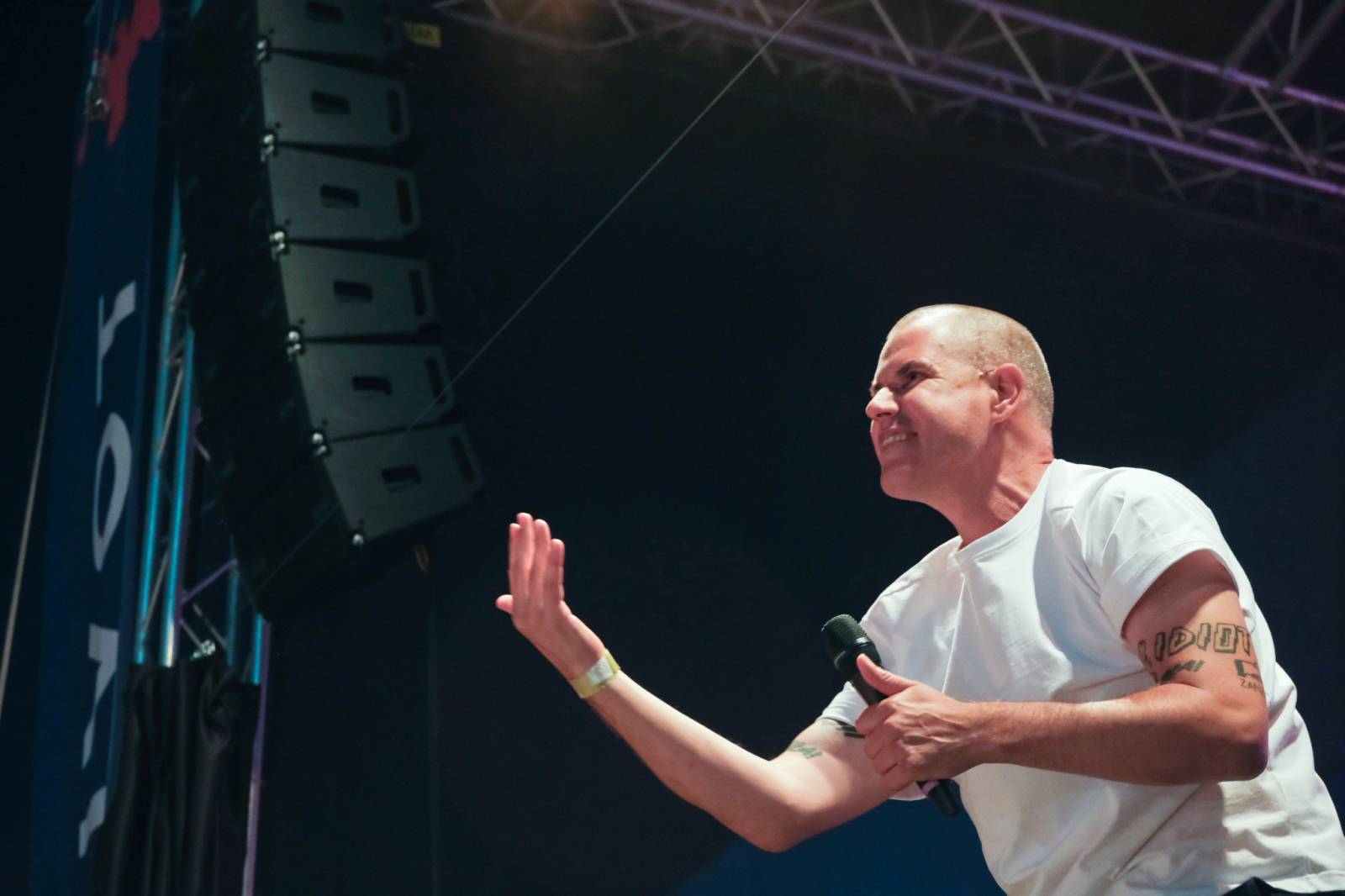 Festivalem ve Varech duněl rap PSH, představil se i herec a režisér Liev Schreiber