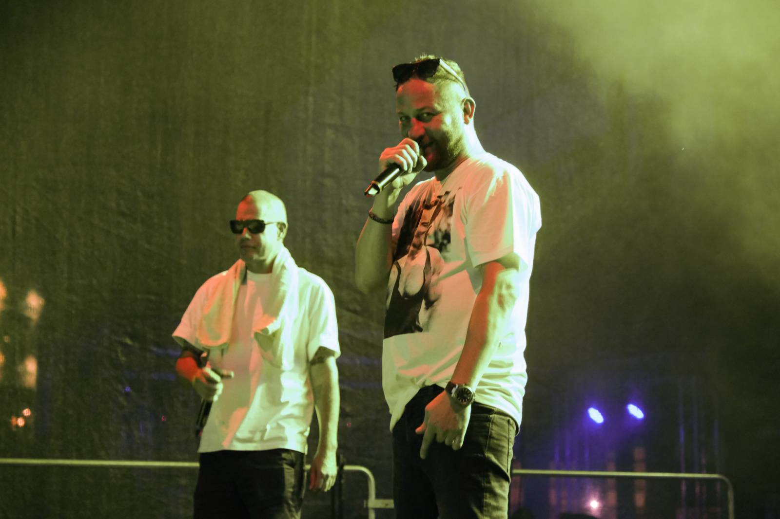 Festivalem ve Varech duněl rap PSH, představil se i herec a režisér Liev Schreiber