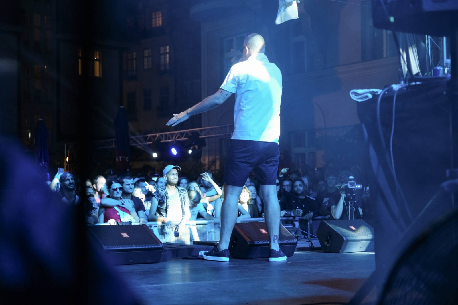 Festivalem ve Varech duněl rap PSH, představil se i herec a režisér Liev Schreiber