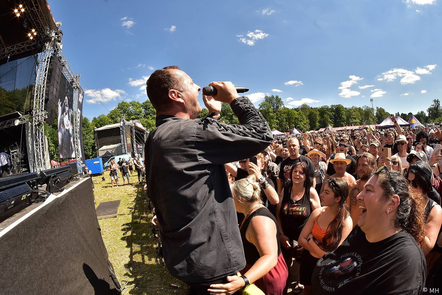 Poslední den Pekelného ostrova patřil Třem sestrám, Rybičkám 48, Harlej nebo Doze