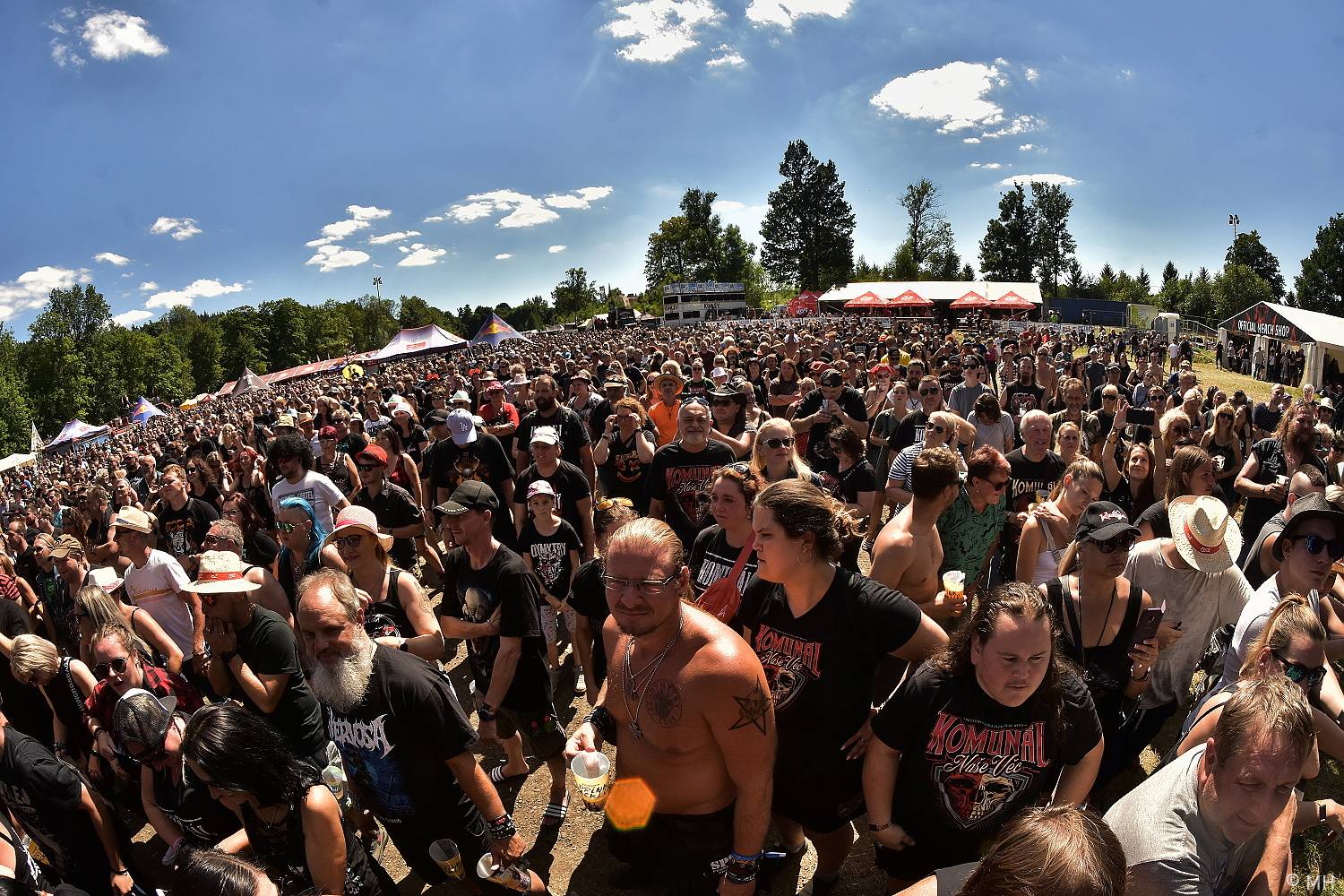 Poslední den Pekelného ostrova patřil Třem sestrám, Rybičkám 48, Harlej nebo Doze