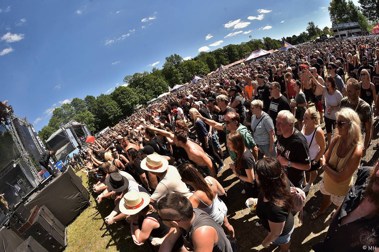Poslední den Pekelného ostrova patřil Třem sestrám, Rybičkám 48, Harlej nebo Doze