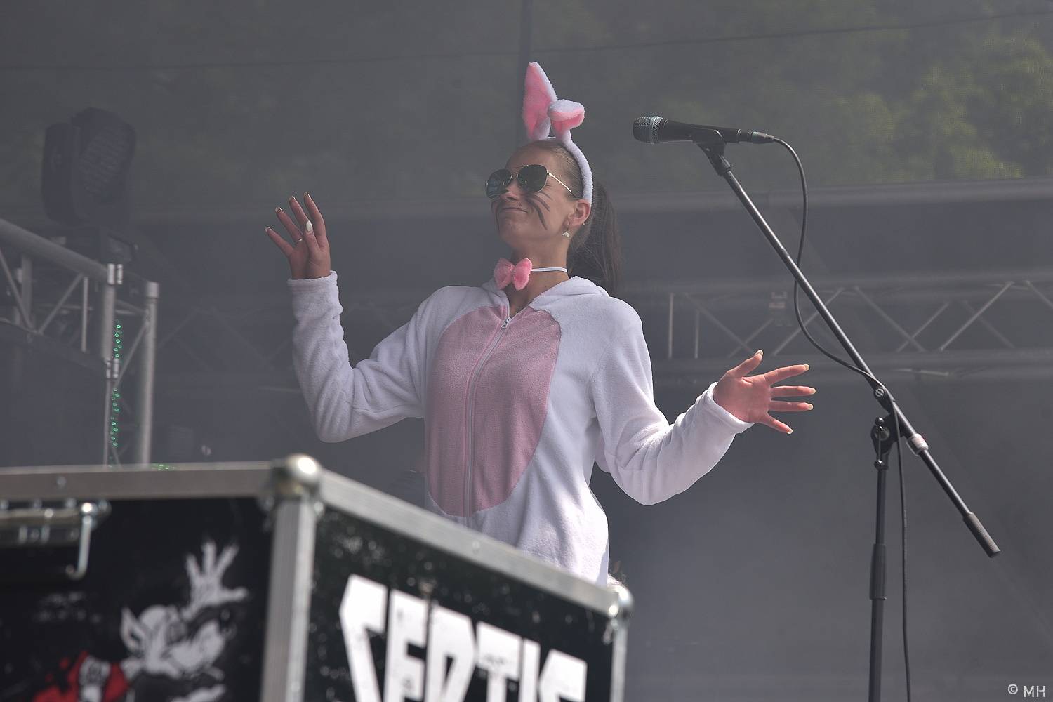 Poslední den Pekelného ostrova patřil Třem sestrám, Rybičkám 48, Harlej nebo Doze