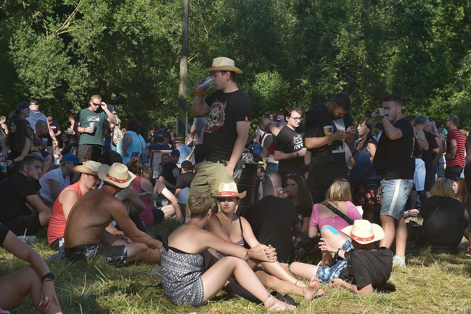 Poslední den Pekelného ostrova patřil Třem sestrám, Rybičkám 48, Harlej nebo Doze