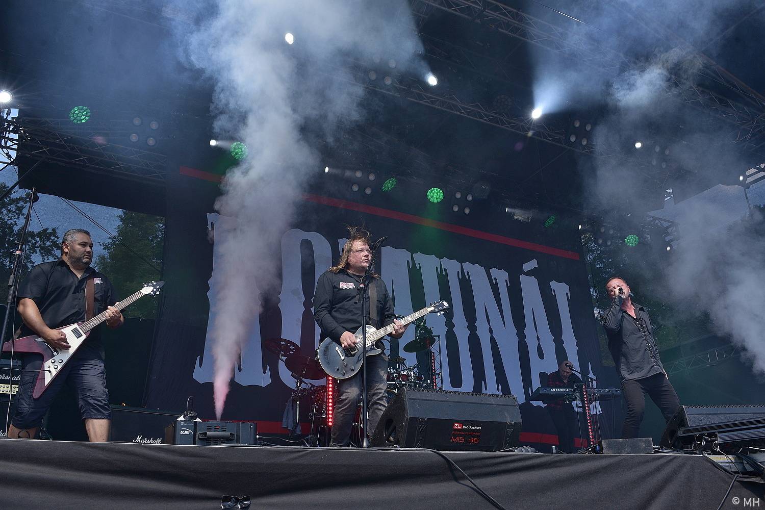 Poslední den Pekelného ostrova patřil Třem sestrám, Rybičkám 48, Harlej nebo Doze