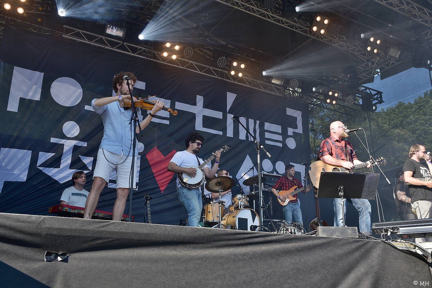 Poslední den Pekelného ostrova patřil Třem sestrám, Rybičkám 48, Harlej nebo Doze