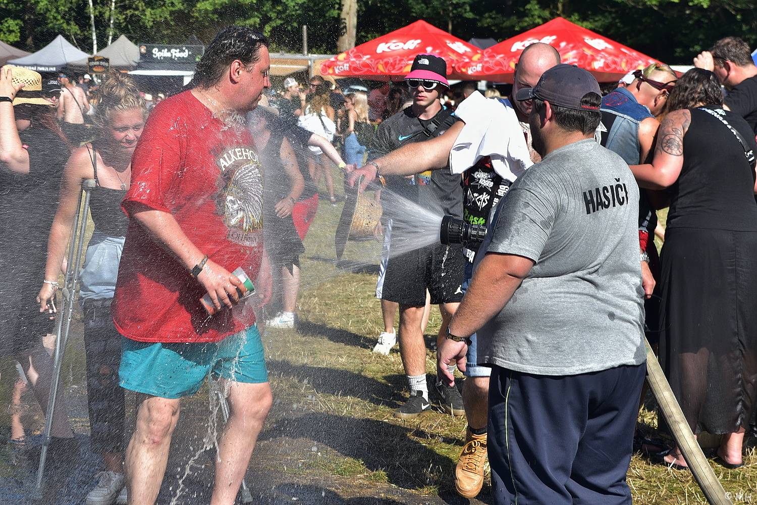 Poslední den Pekelného ostrova patřil Třem sestrám, Rybičkám 48, Harlej nebo Doze
